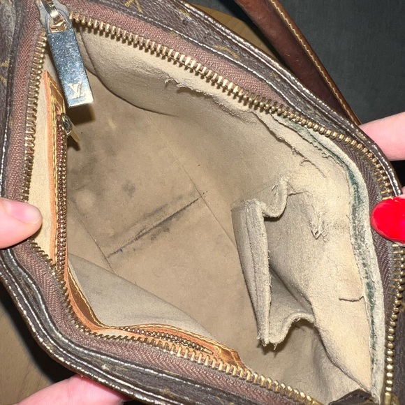 Authentic Louis Vuitton Monogram Looping MM shoulder bag - Picture 12 of 15